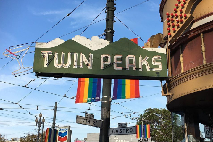 Twin-Peaks-Tavern-